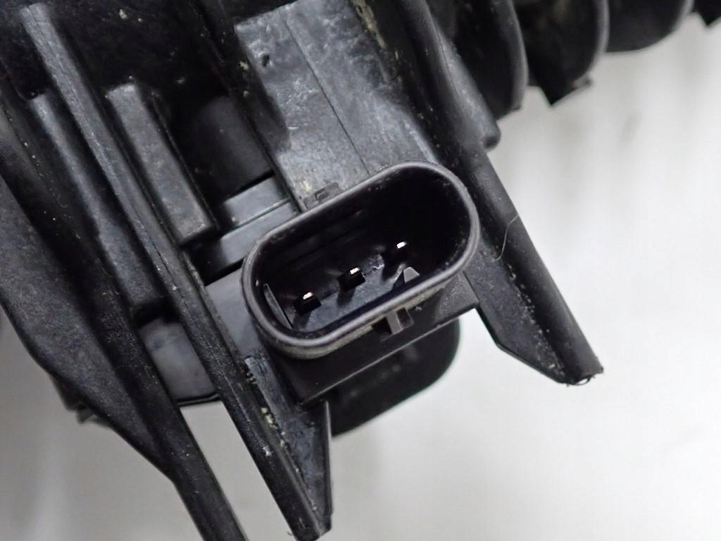 фото №9, Колектор всмоктуючий 7632436 bmw 3 f30 f31 bmw 1 f20 f21 116i 1.5t b38 15r fv