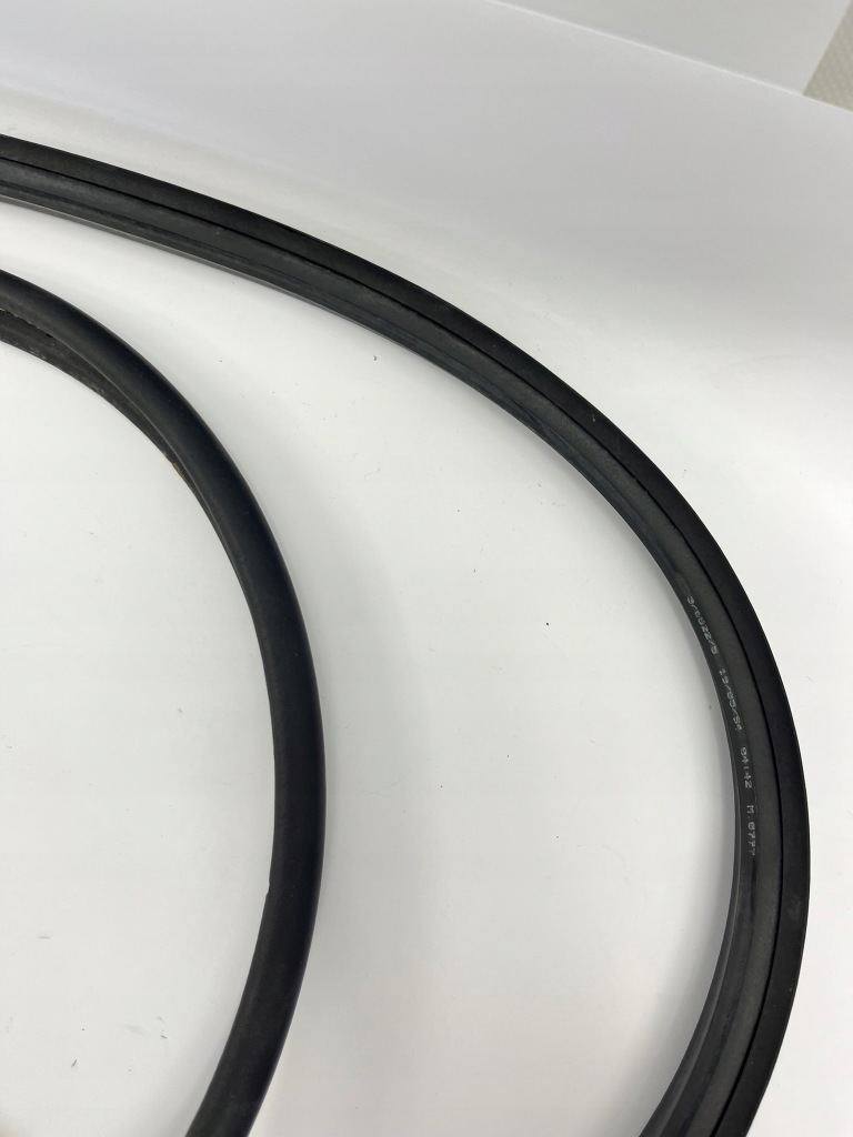 фото №10, Прокладка гумовий двері правий перед права передня mercedes w124 sedan kombi