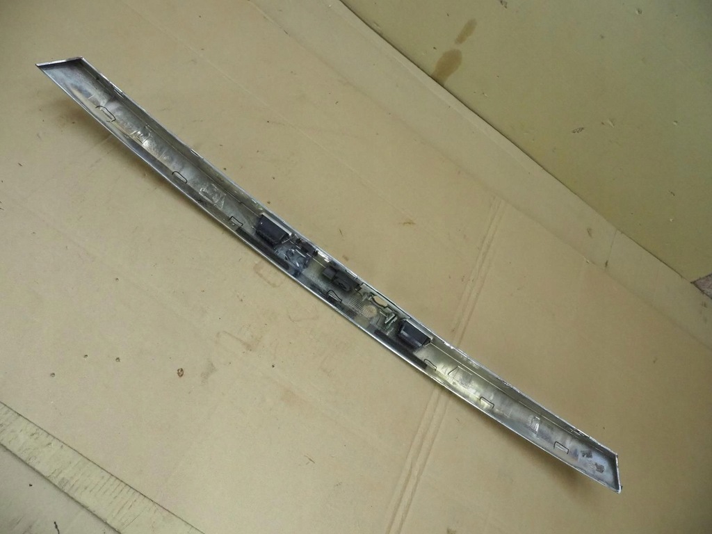 фото №15, Jaguar xf x250 молдинг накладка крышки задняя 2007-