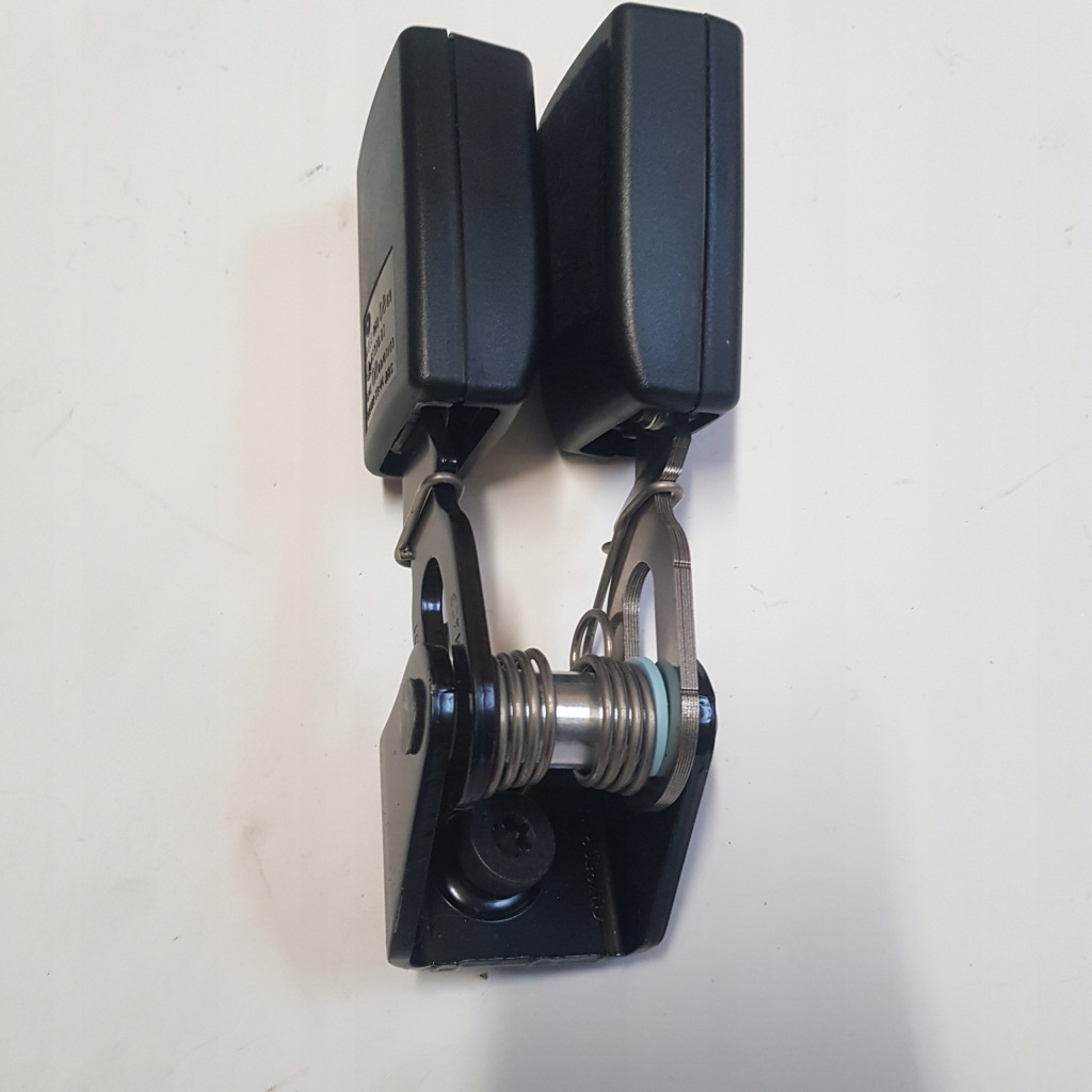 Купить Mercedes e klasa 211 w211 клипса панелі  a2118600869 задний