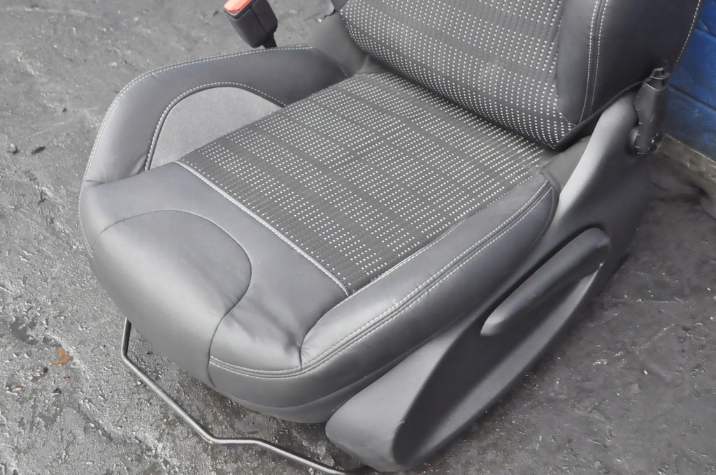 фото №7, Peugeot 2008 сидіння лівий перед anglik