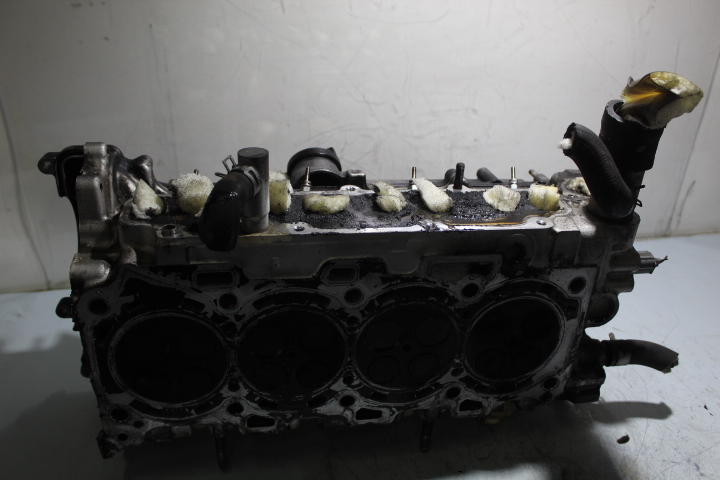 фото №3, Головка двигуна toyota avensis ii t25 2.2d4d