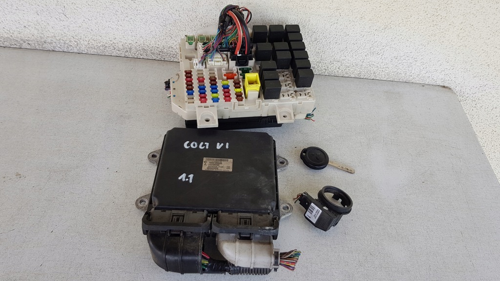 фото №1, Бортовий комп'ютер набір mitsubishi colt vi 1.1