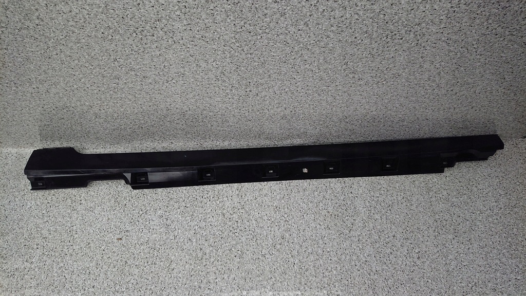 фото №1, Молдинг порог правая volkswagen passat b8