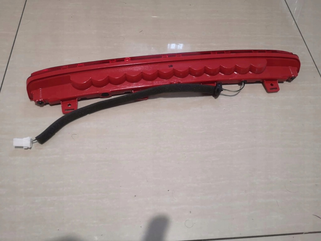 фото №4, Лампа третий свет стоп kia sportage v 21- nowe 92700-r2000