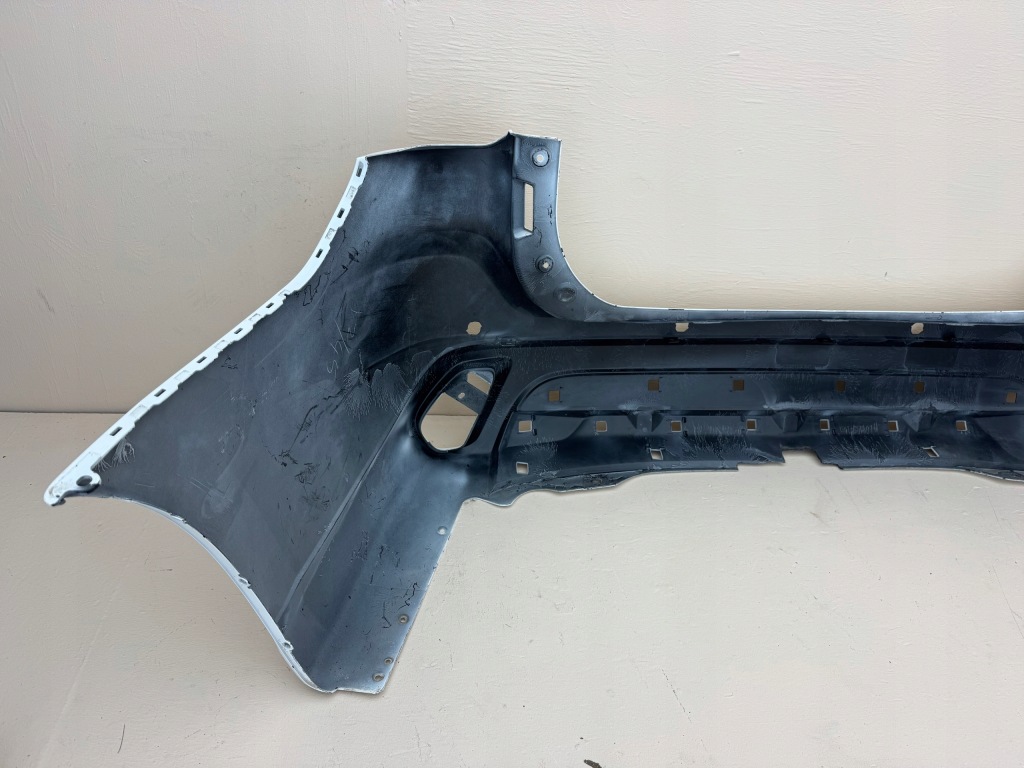 Mitsubishi outlander 3 3 рестайлінг  16r- бампер задні задній 6410c798zz Недорого