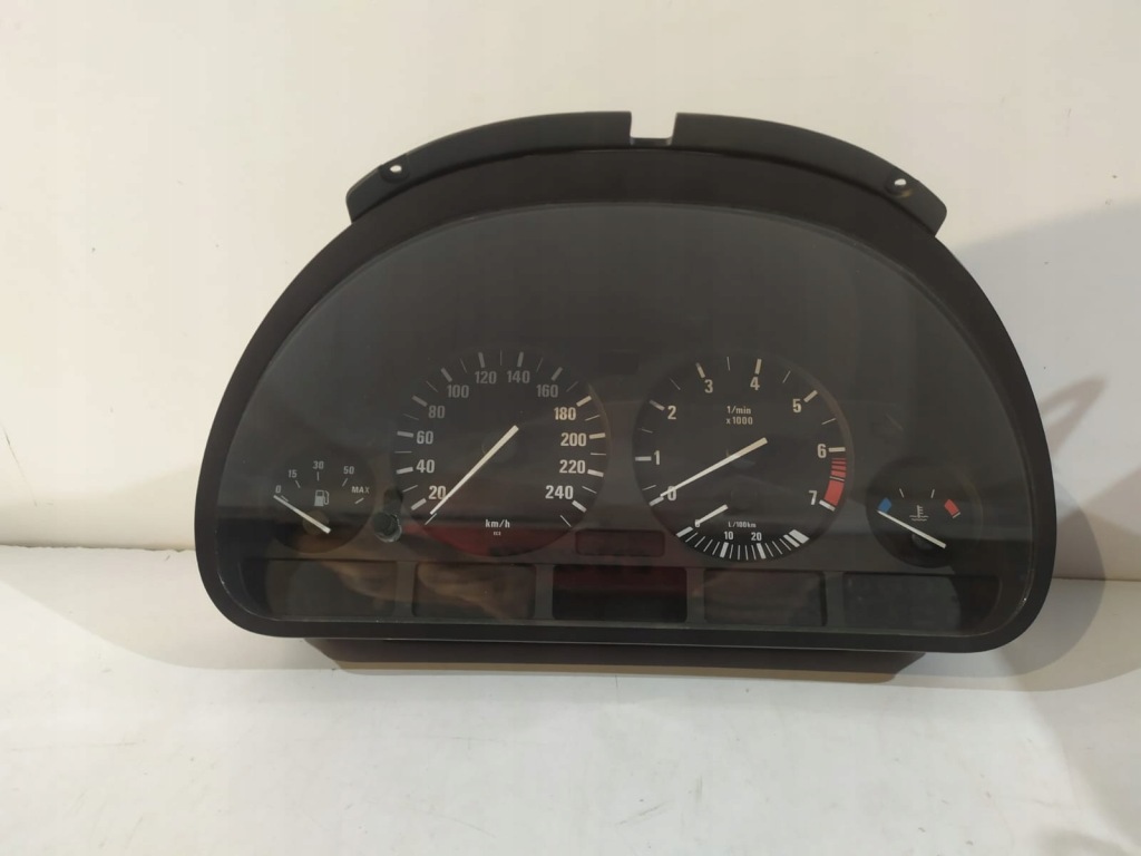Купить Bmw 5 e39 рестайлинг  счетчик / приборы - 15031