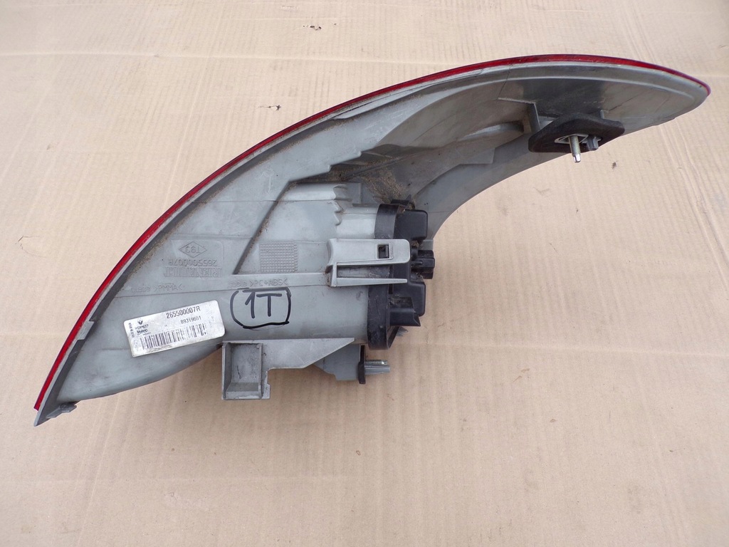 фото №9, Лампа правый задняя 265500007r renault megane iii hb