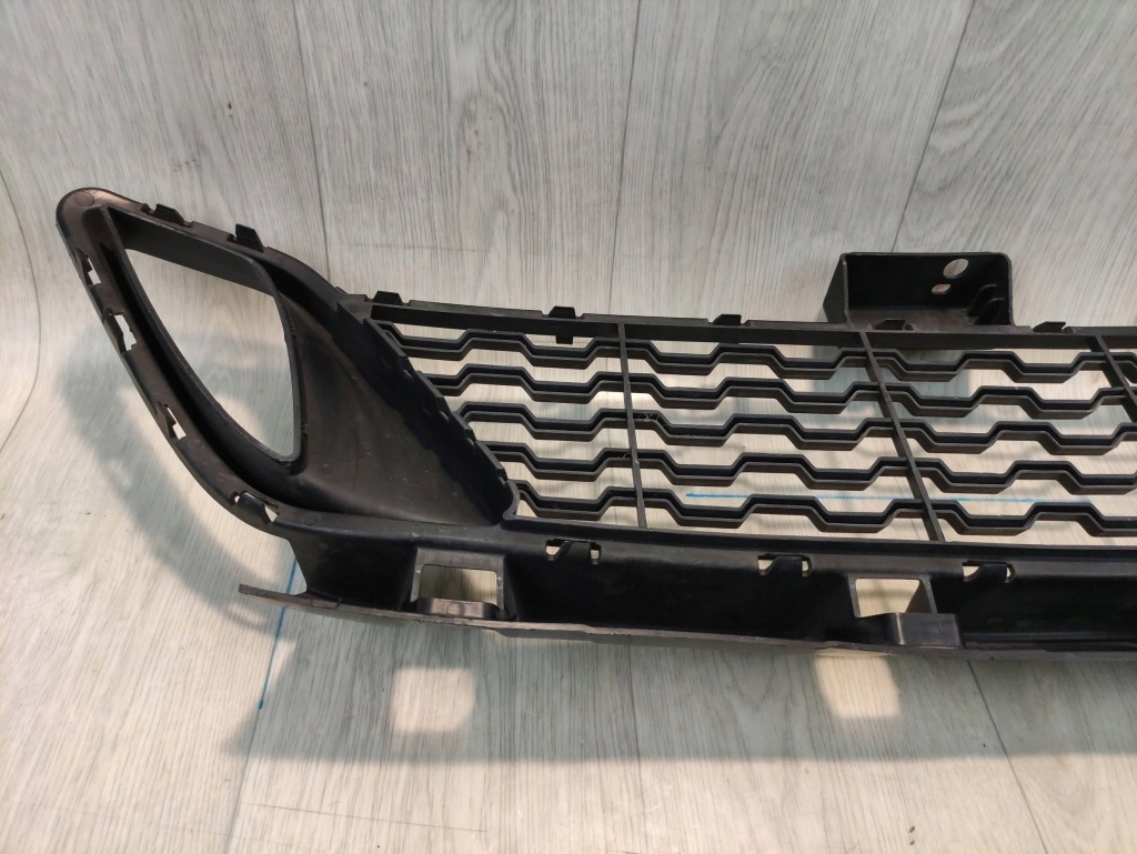 Bmw 2 f45 m-pakiet решётка средняя бампера перед 8057891 Недорого