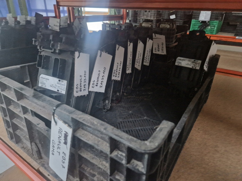 Купить Блок управления модуль ebs renault gama t 21933120
