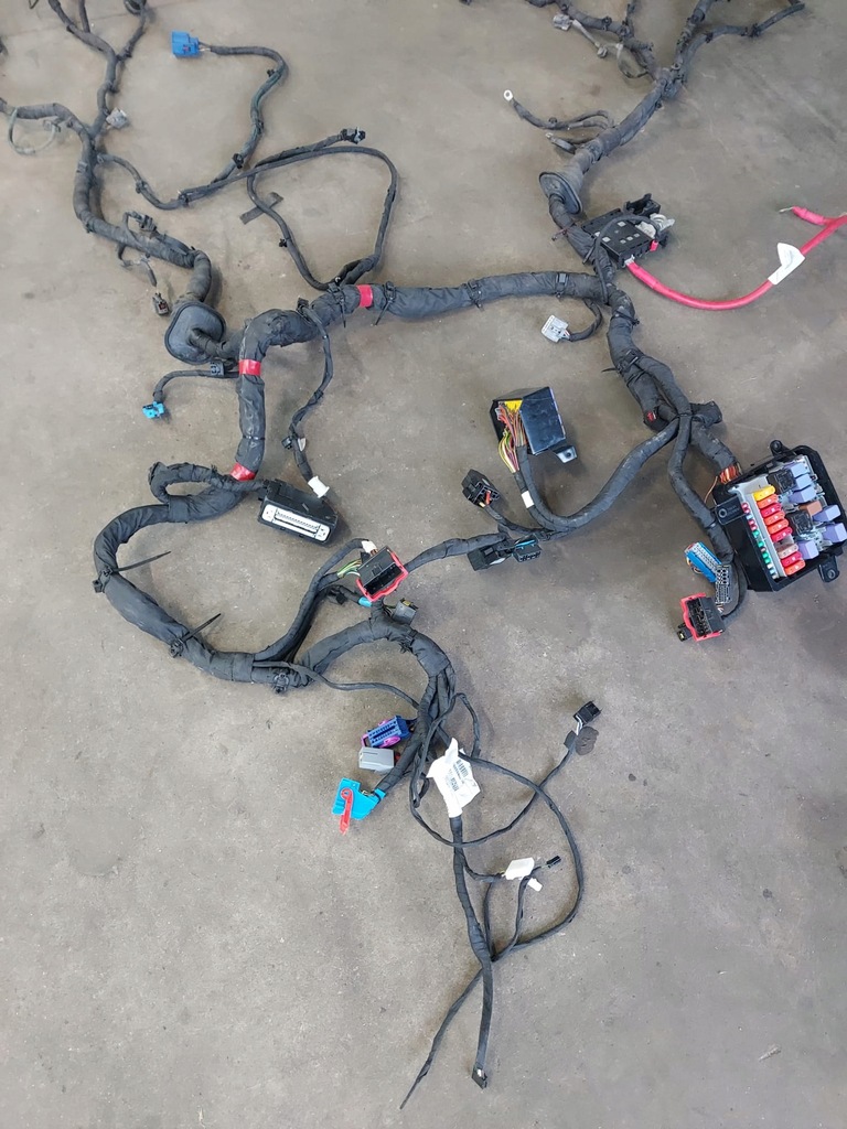 фото №10, Электропроводка электрическая ferrari 458