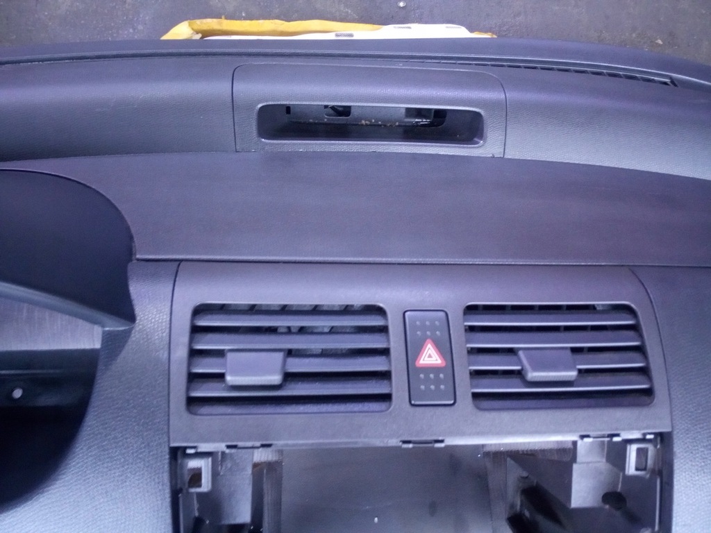 фото №8, Suzuki swift iv mk6 приборная панель приборная подушка