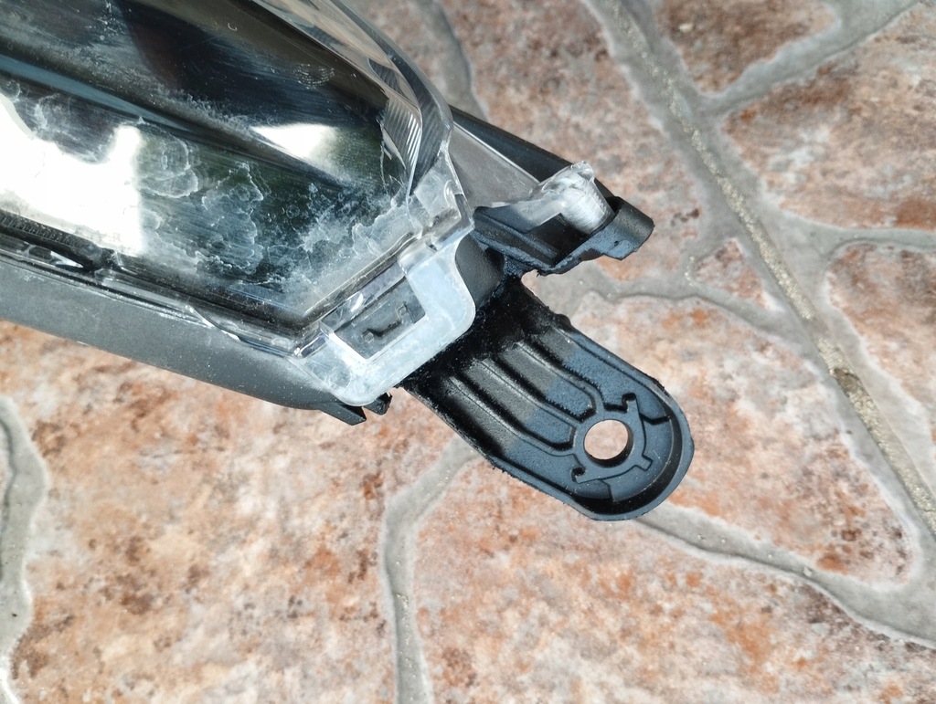 фото №11, Лампа права full led toyota corolla e21 81110-02s70