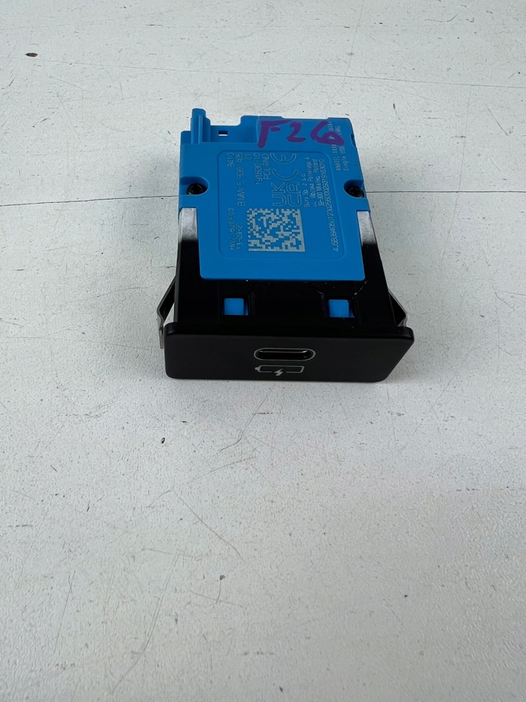 фото №1, Роз'єм port usb bmw f26 5b39405