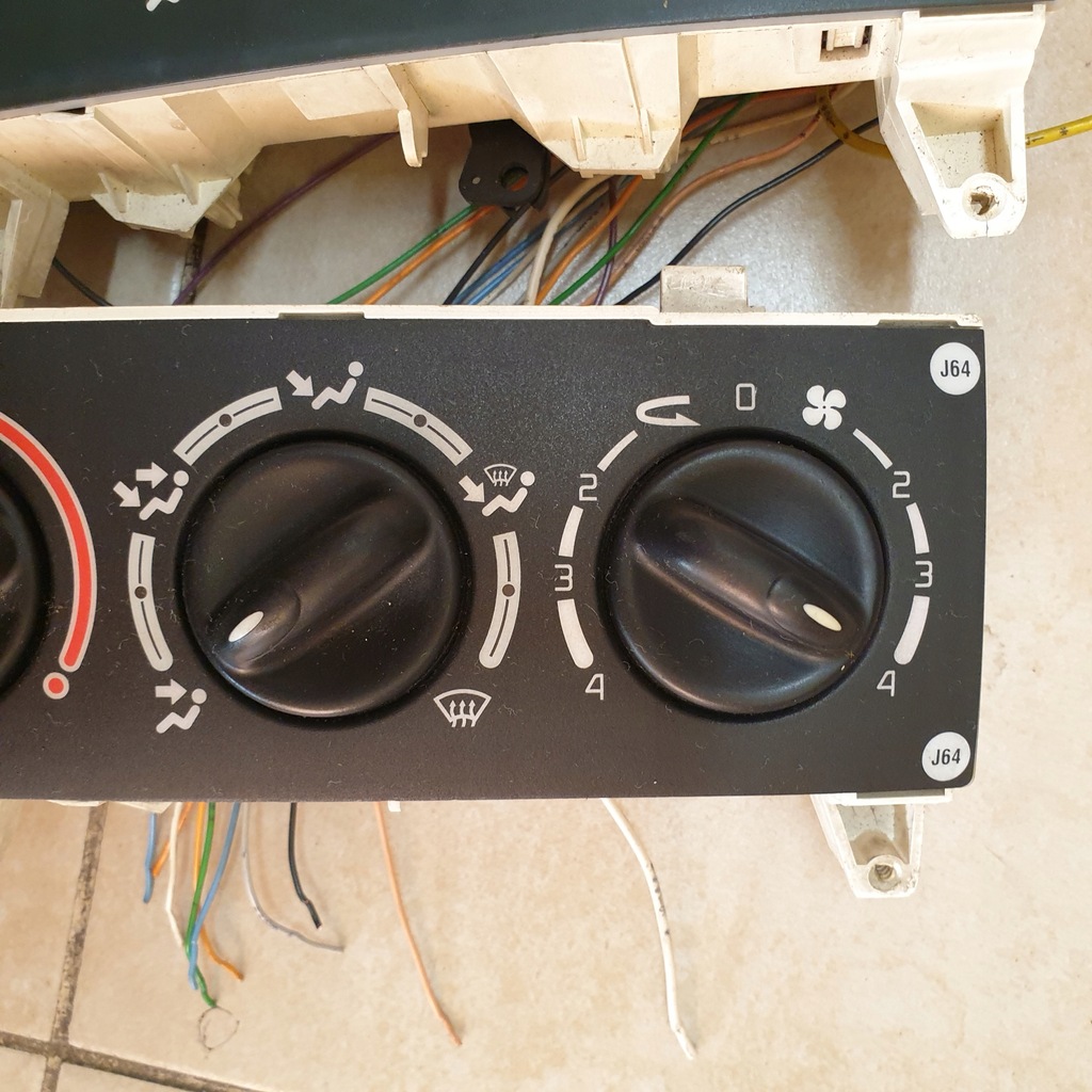 фото №10, Панель керування вентиляція renault scenic i 651947u