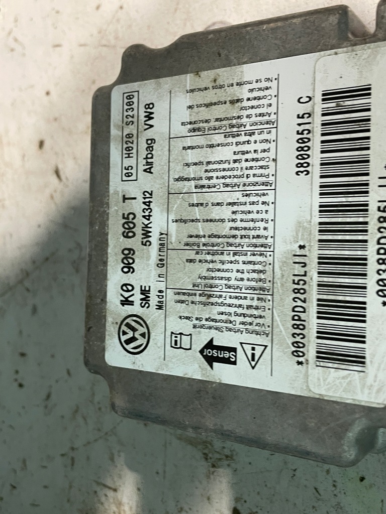 фото №8, Консоль подушка безпеки панель приладів vw golf v / jetta v 1k1857001