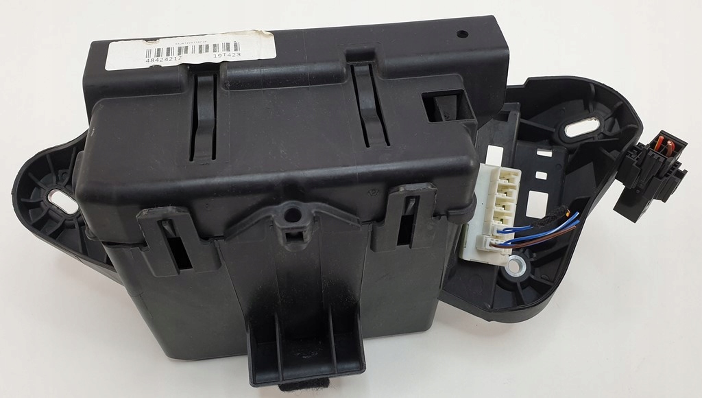 фото №1, Корпус аккумулятор mercedes w176 1.5 cdi