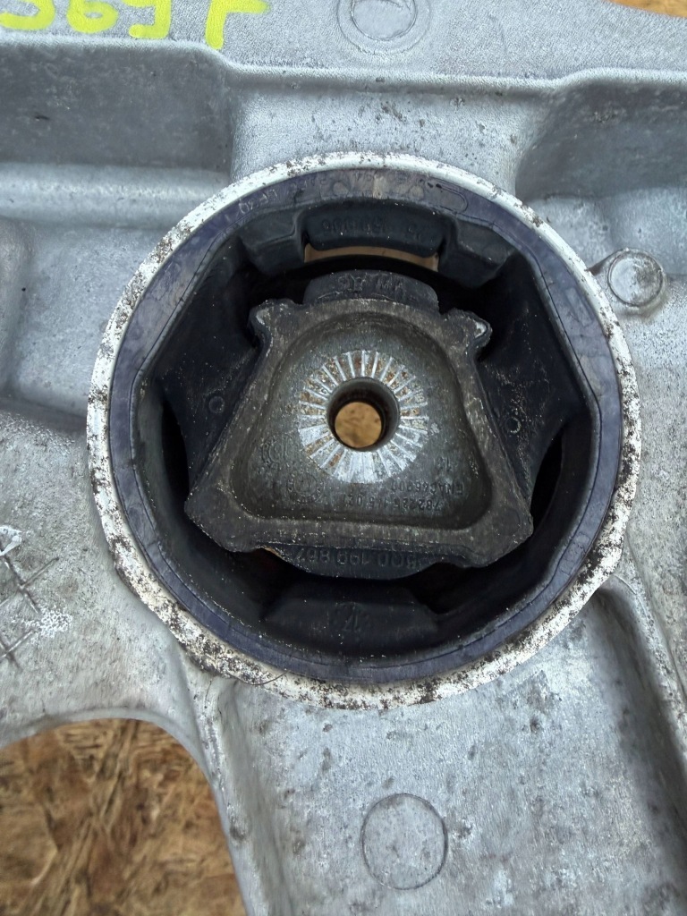 Подрамник передние volkswagen passat b8 3q0199369f Киев