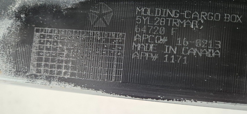 фото №8, Dodge ram v 2019- laramie limited молдинг крыла задняя правая 5yl28trma