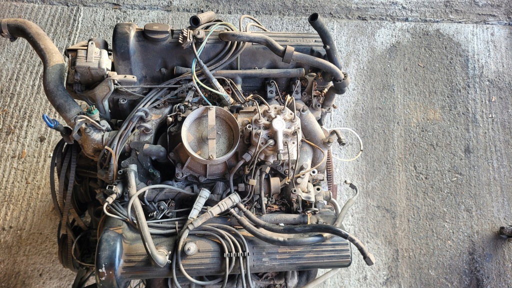 Mercedes r107 w126 sl slc двигатель kompletny m117 560 11796712041603800 k-jet Доставка