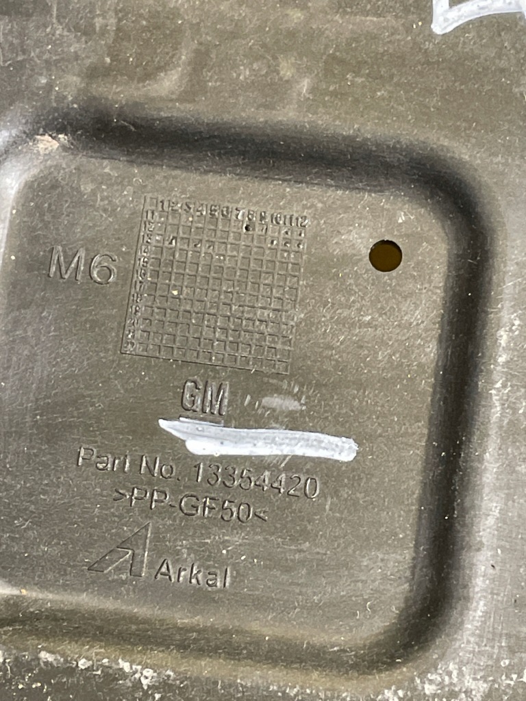 Opel zafira c - основание аккумулятор 13354420 Недорого