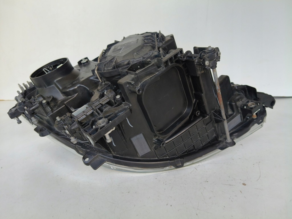 Лампа ліва фара mercedes actross mp4 w961 led Ціна