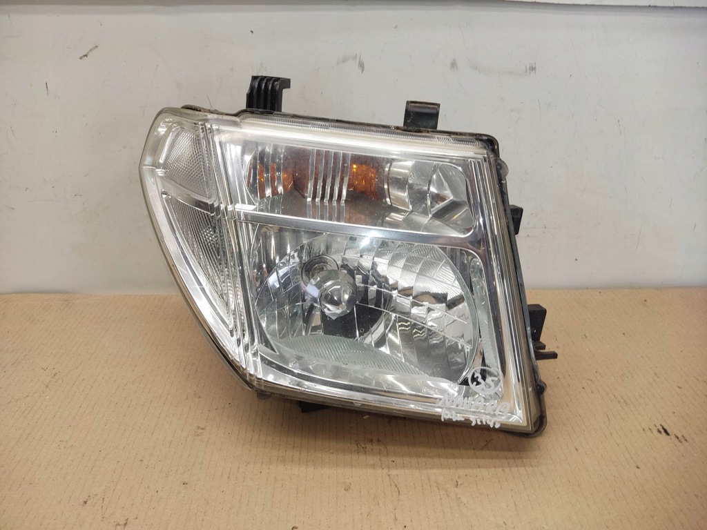 фото №1, Лампа права перед nissan navara d40 pathfinder r51