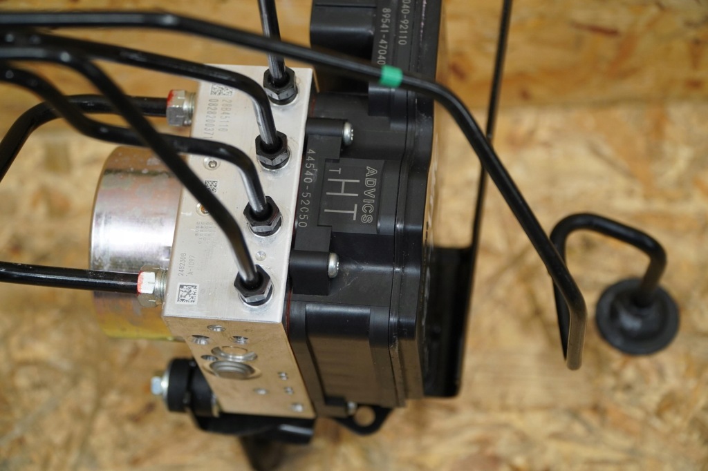 Насос abs 89541-47040 44540-52c50 lexus lbx nowa 0km 24r оригинал 1.5 hybid Оригинал