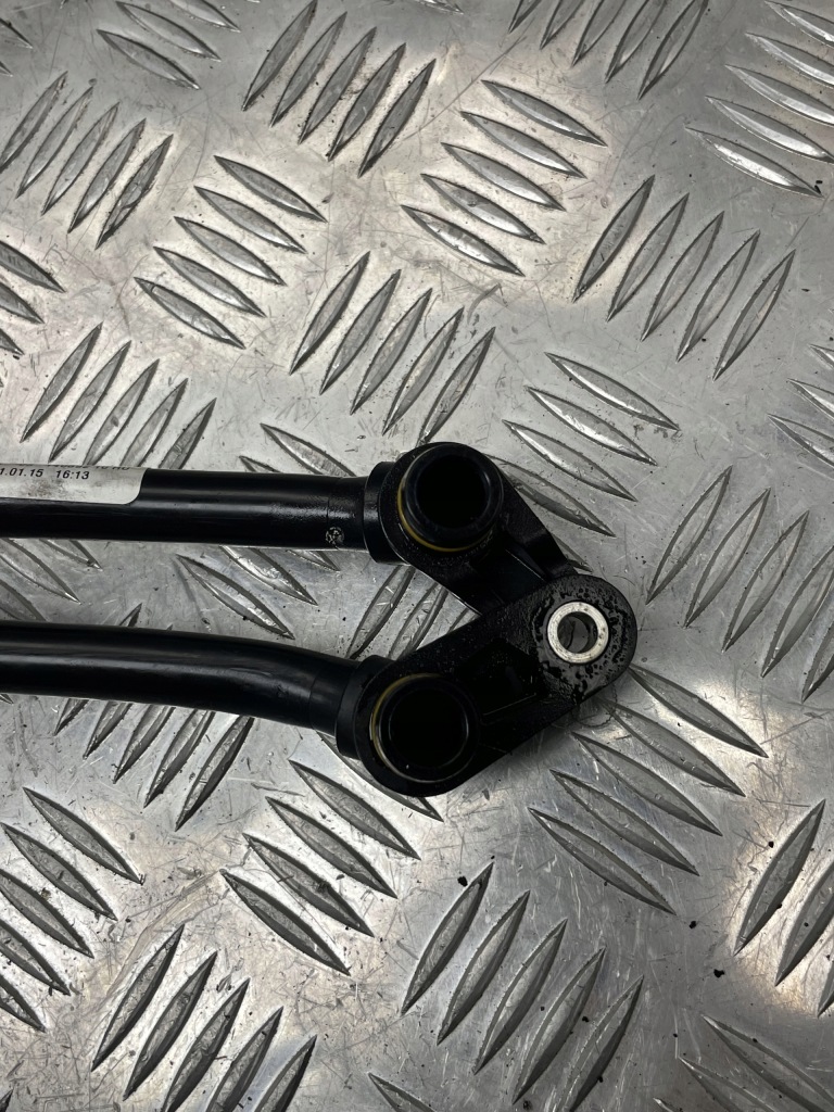 Bmw f10 f20 f30 шланг радіатора оливи 8511456 Київ