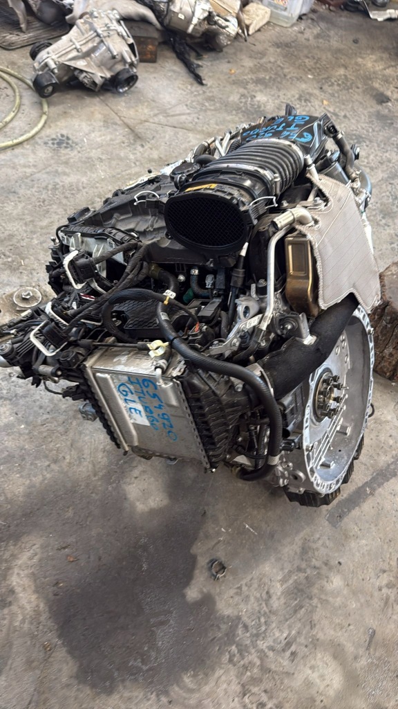 Двигун комплектний  mercedes 654920 1 turbo 4x4 wzdłu 60 tys km Зі Шроту