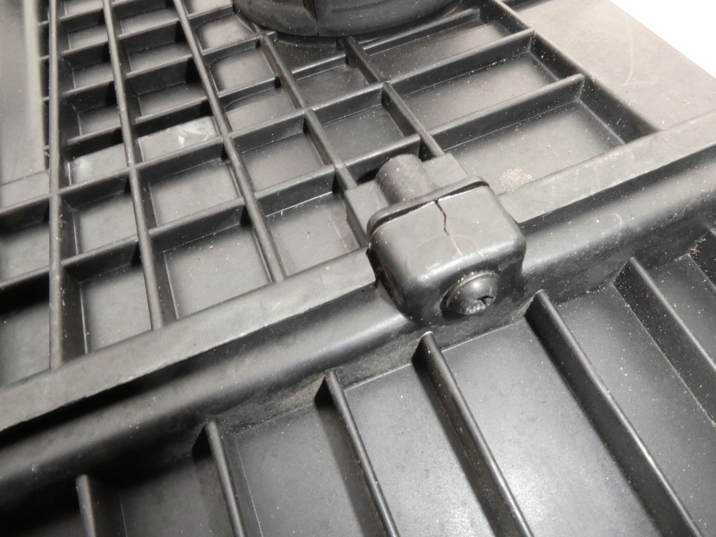 фото №6, Budowa фільтра повітря master iii 2.3 8200751534