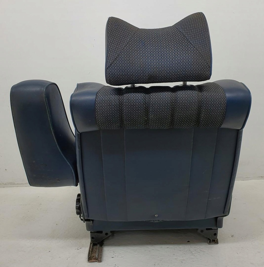 Купити Сидіння правий перед передній пасажира mercedes w115 w114 європа