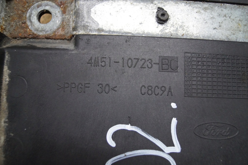 фото №5, Ford kuga основание аккумулятор