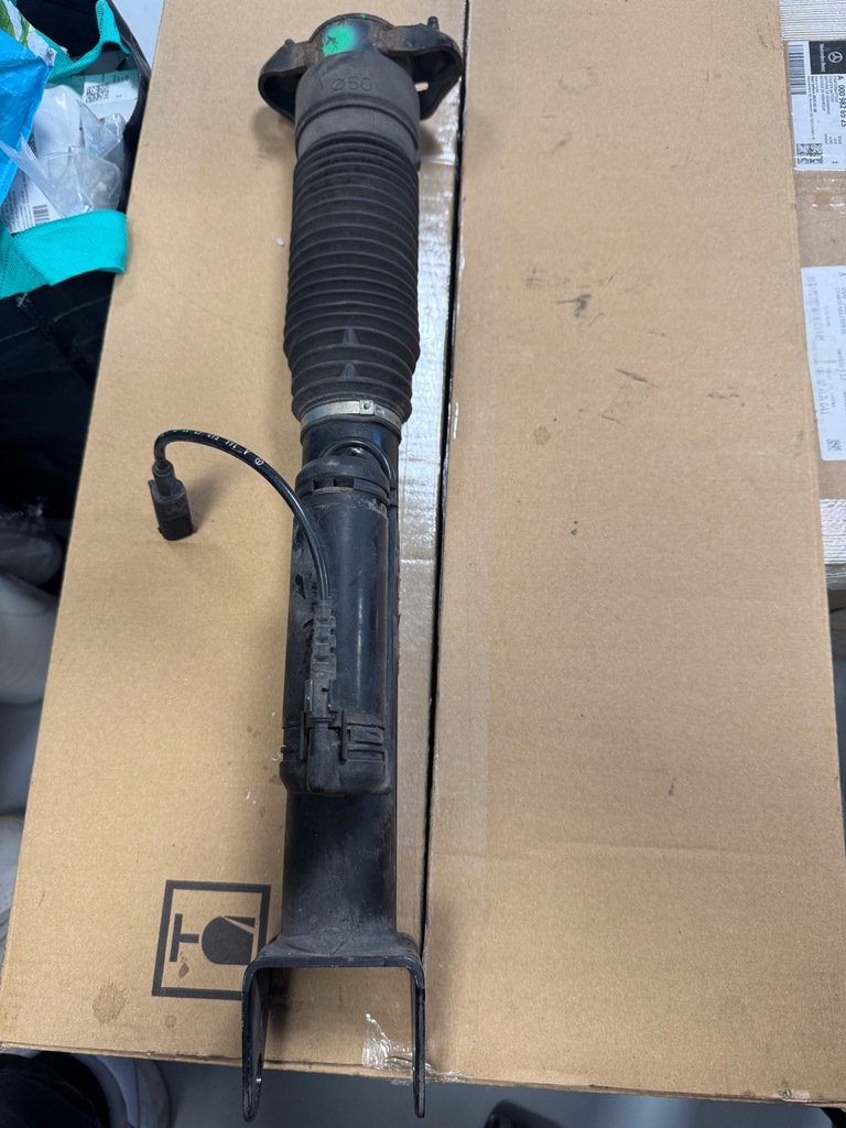 фото №3, Амортизатор mercedes a1663261300