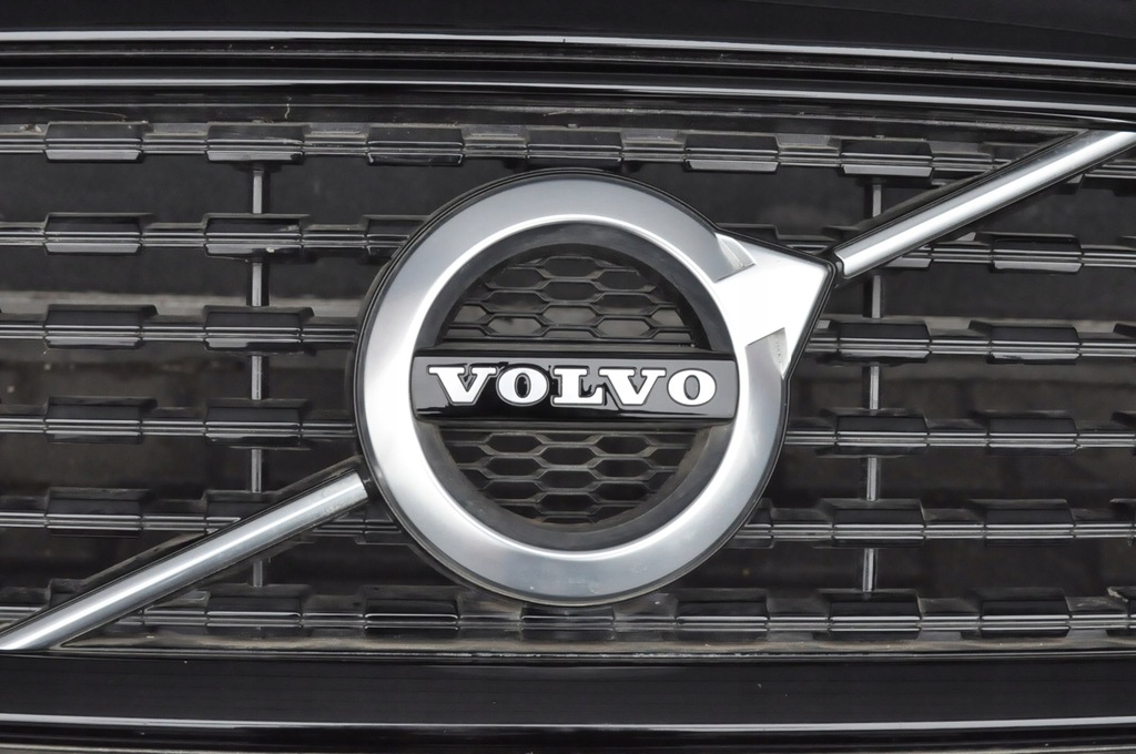 фото №13, Volvo s60 iii v60 ii бампер перед передний kompletny 019