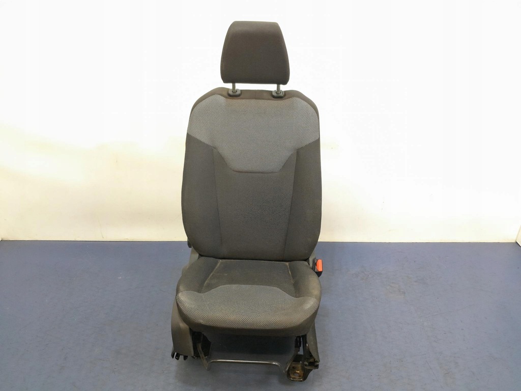 фото №1, Ford transit courier i сидіння пасажира.