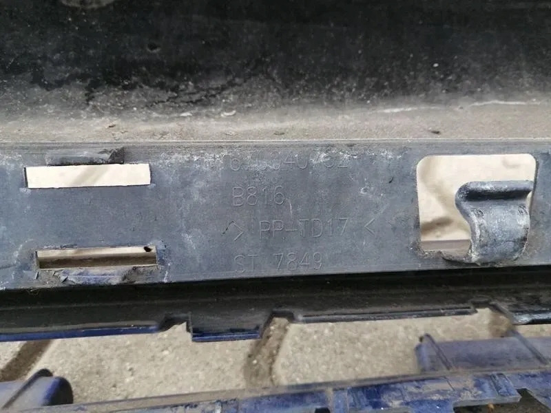 Бампер передний maserati levante 670035298 бампер передний - Оригинал