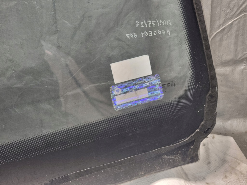 фото №13, Стекло лобовое peugeot 607