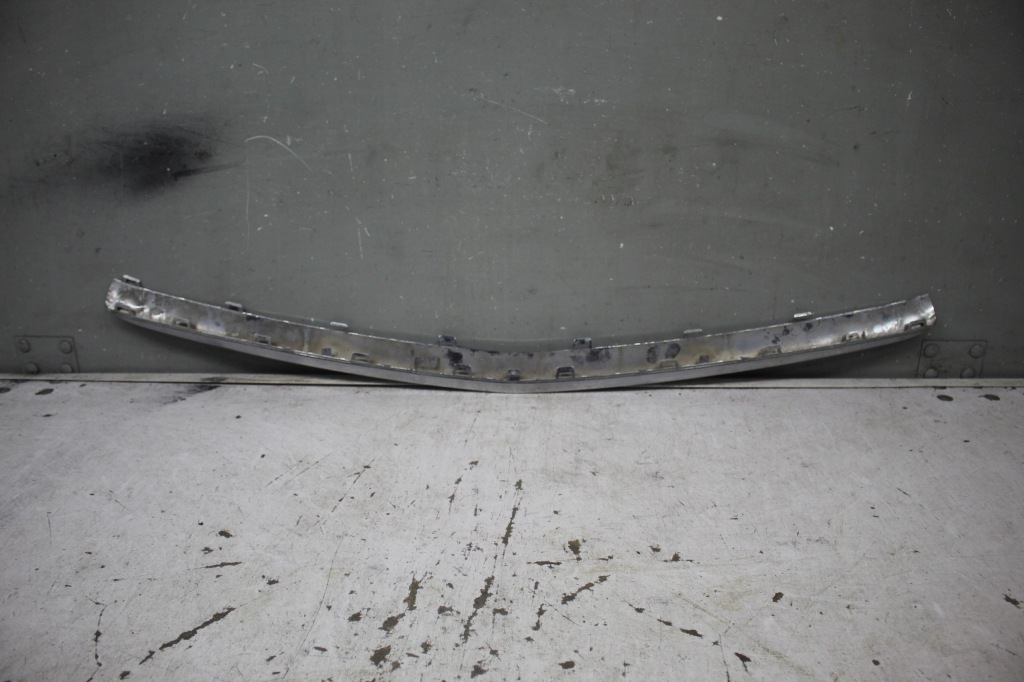 Хром w бампер перед a-klasa amg рестайлинг  a1778850604 в Украине