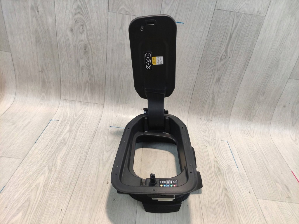 Bmw ix20 ix крышка защита разъём зарядки 7953712 Киев