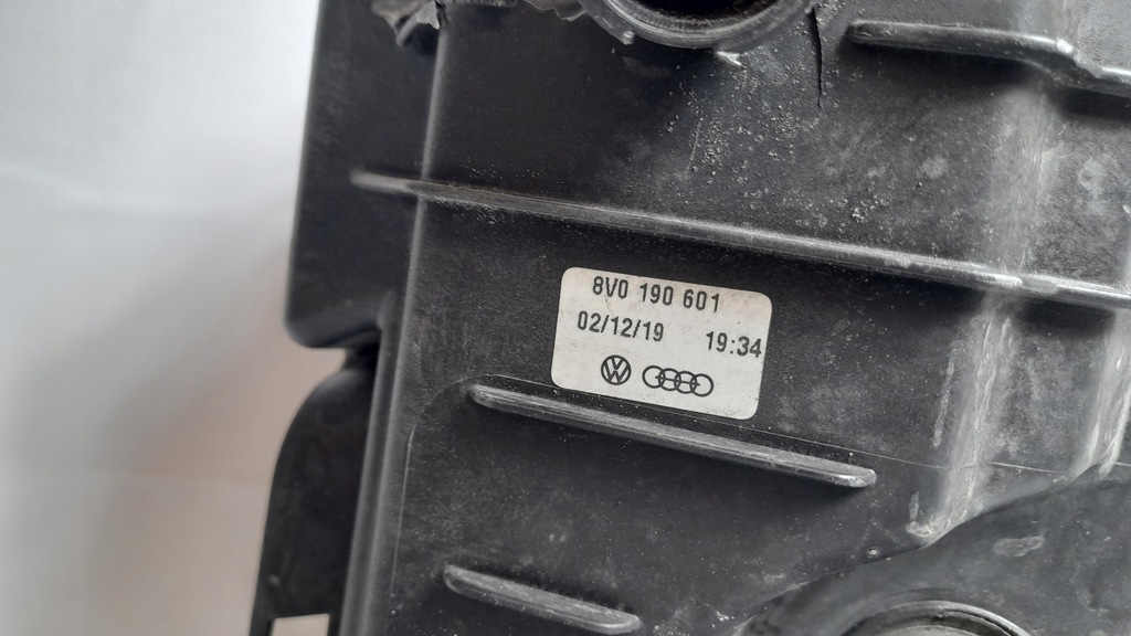 фото №9, Audi a3 s3 8v 16-20 корпус фильтра воздуха 5q0129607 2.0 tfsi usa