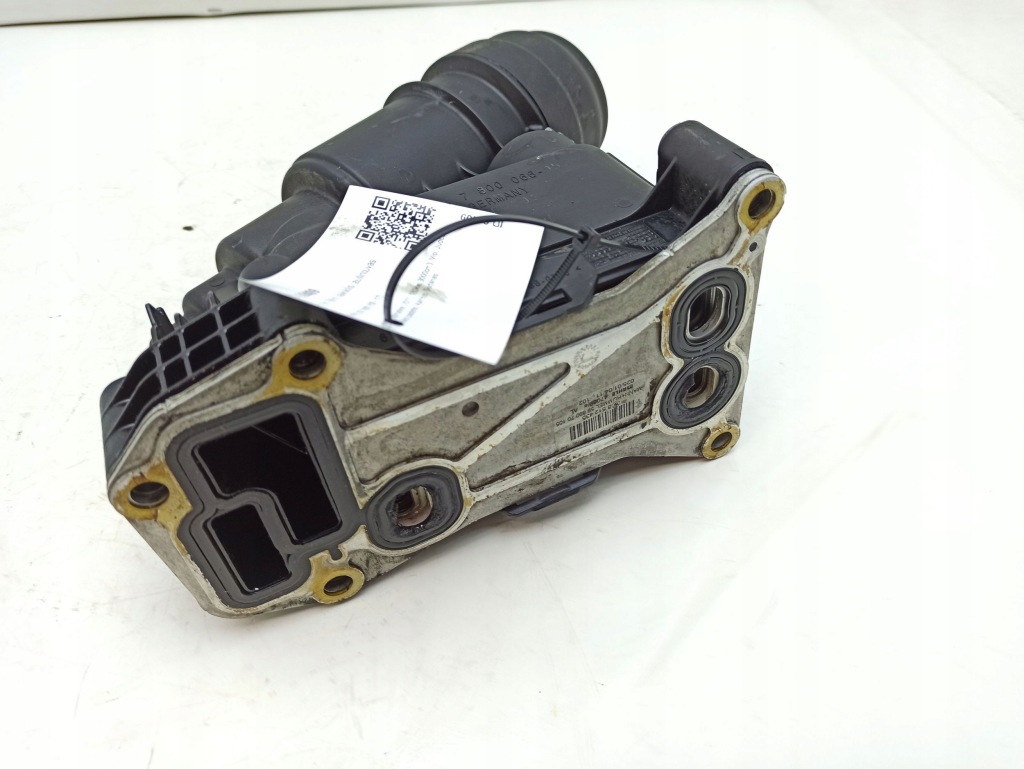 фото №9, Bmw 5 gt f07 2011 кронштейн / кронштейн фильтра масла 8512435