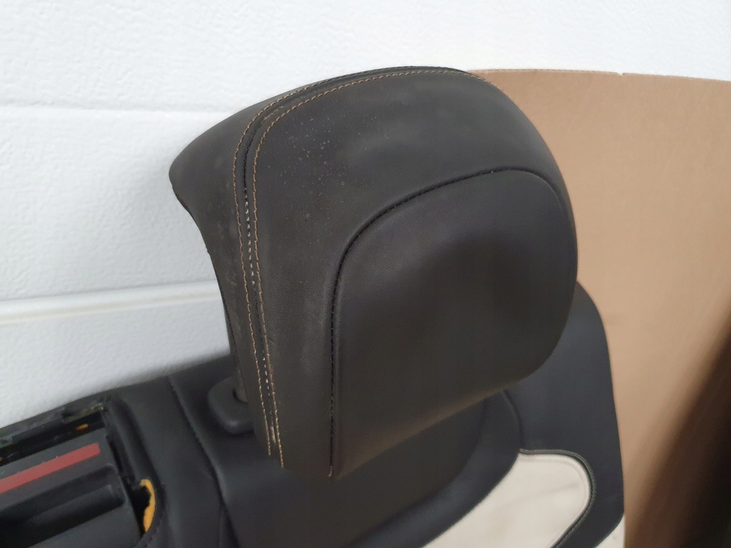 фото №8, Заднее сиденье задняя подголовник кожа citroen ds5