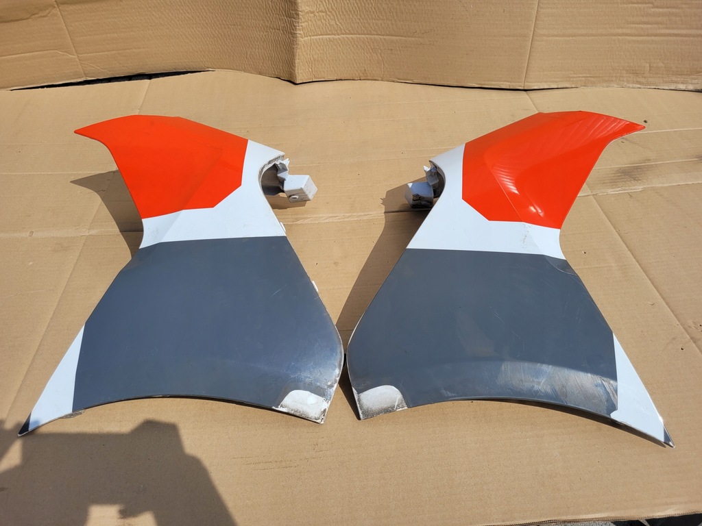 фото №1, Уголок бампера правый задняя transit connect mk2