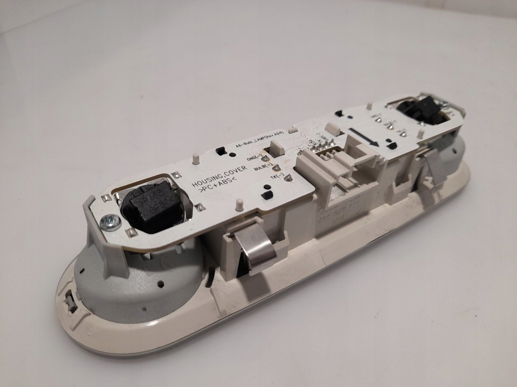 фото №11, Audi a6 c7 2015r лампа стельовий освітлення кабіни перед задня 4g0947111