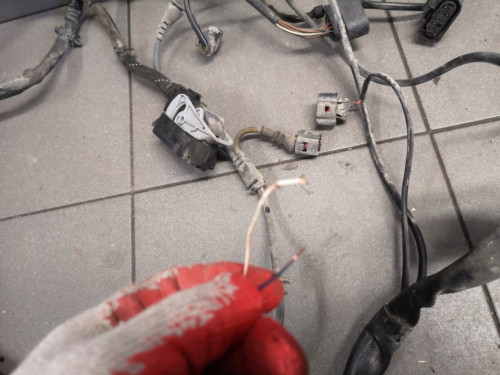 фото №11, Электропроводка жгут кузовная лампы левый перед audi a6 c6 4f1971075bm