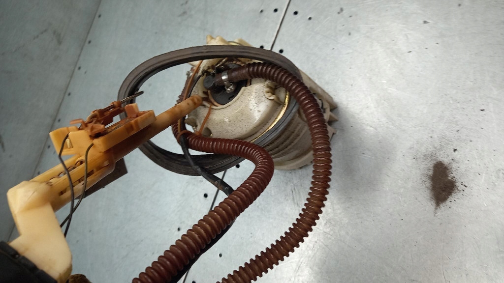 фото №5, Насос топлива vw vento i 96r sedan 1.8b 1h0919051a