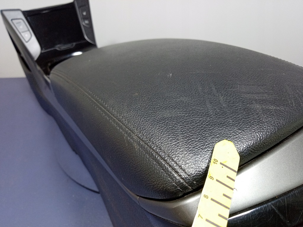 фото №16, Hyundai i40 туннель средний подлокотник