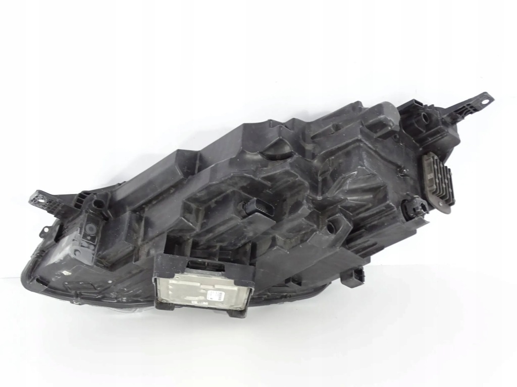 Купить Фара перед правый  ford kuga mk3 full led lv4b-13e016-al