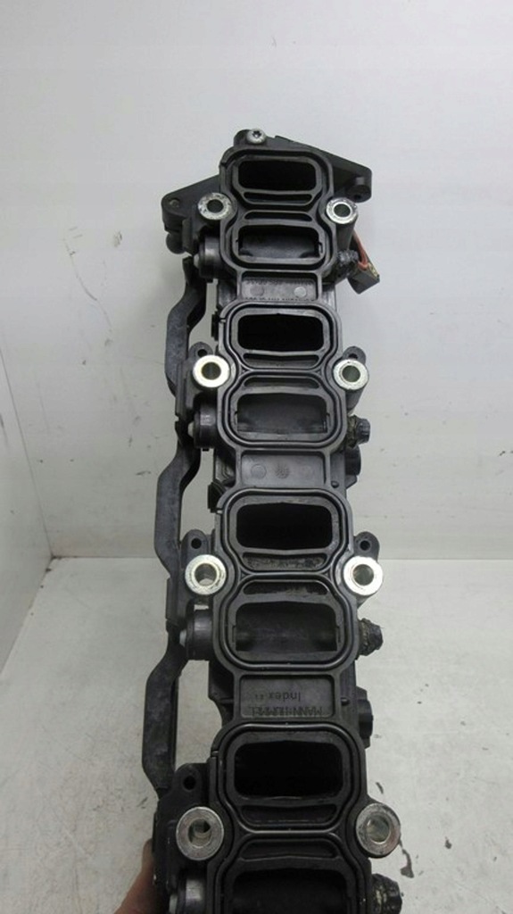 фото №11, Audi a8 d3 4.0 tdi правый коллектор всасывающий 057129712aa